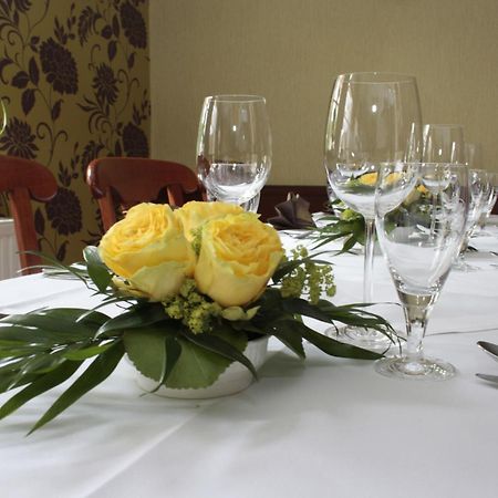 Hotel Buetzower Hof Екстериор снимка